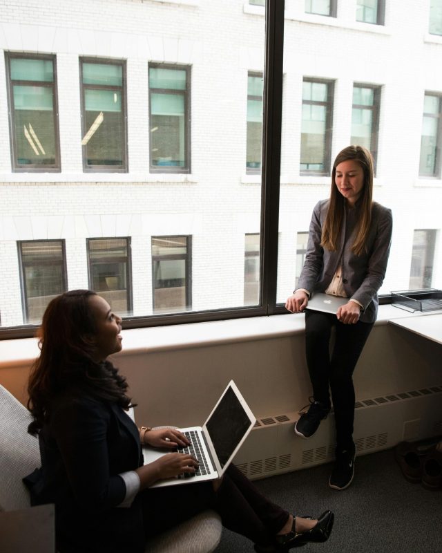 pexels-divinetechygirl-1181561